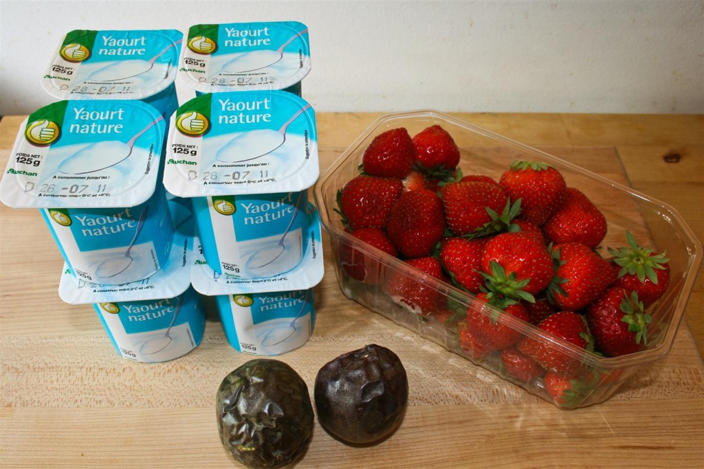Strawberry Frozen Yoghurt ingredients
