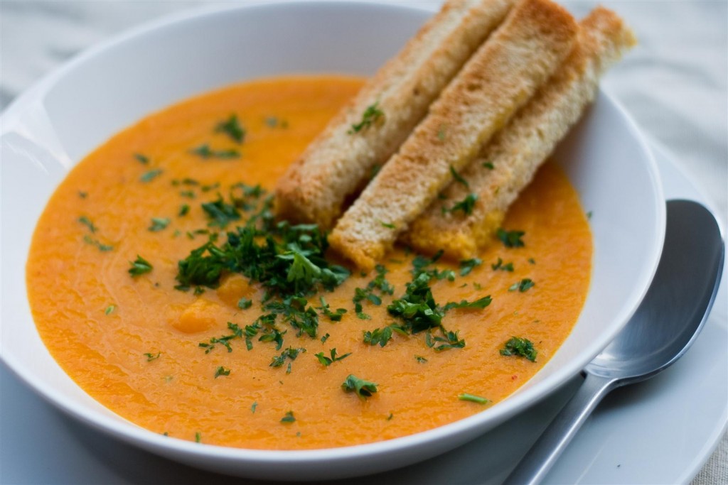 Roasted Carrot and Garlic Soup